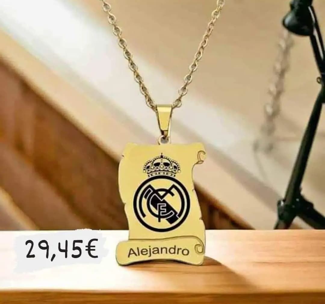 Collar Pergamino con escudo de fútbol avancy - Imagen 2