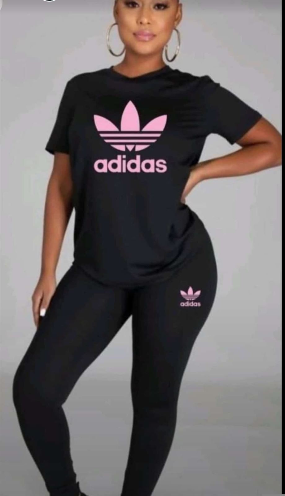 Conjunto Adidas de mujer  con leggins - Imagen 1