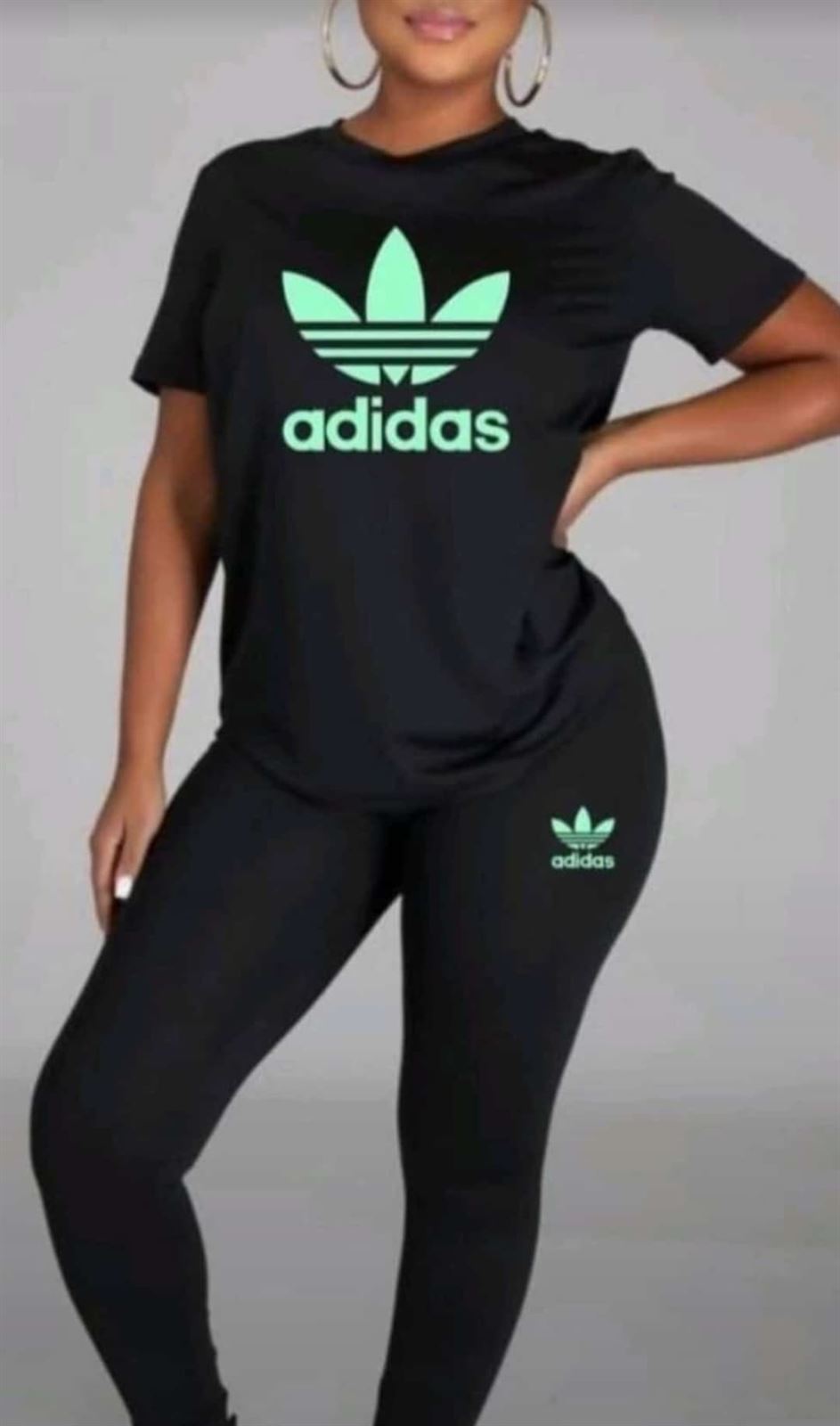 Conjunto Adidas de mujer  con leggins - Imagen 3
