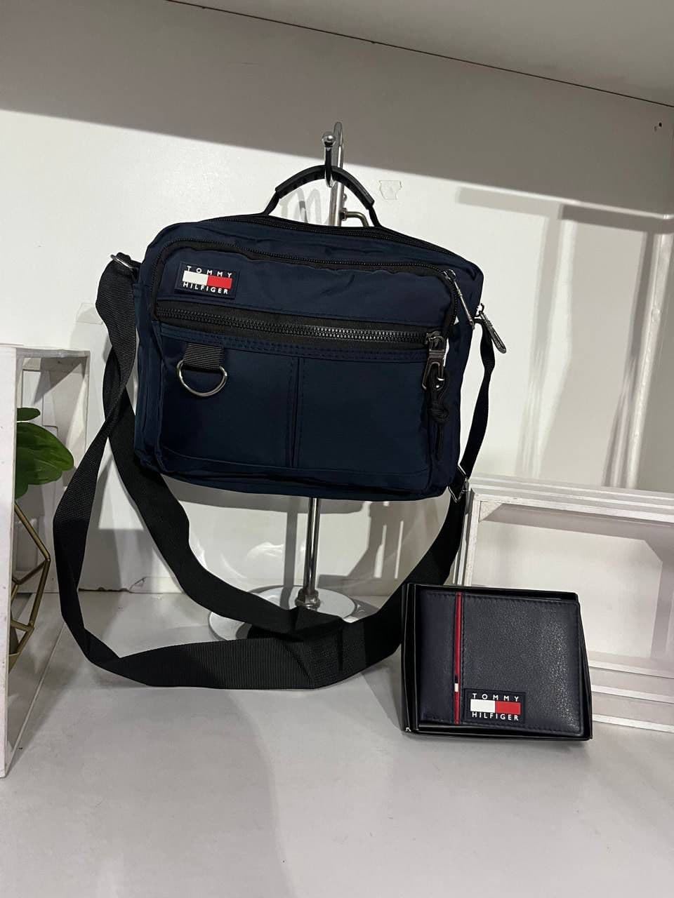 Conjunto bandolera y cartera Tommy - Imagen 2