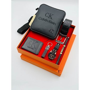 Conjunto bandolera y complementos Calvin Klein - Imagen 1