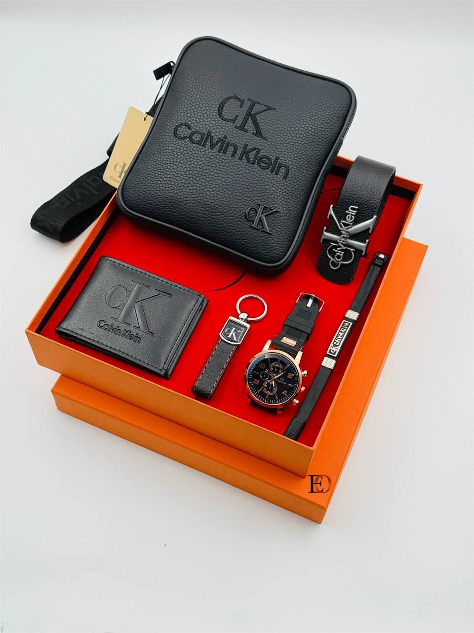 Conjunto bandolera y complementos Calvin Klein - Imagen 8