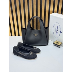 Conjunto bolso Liaison y zapatos bajos Prada - Imagen 1
