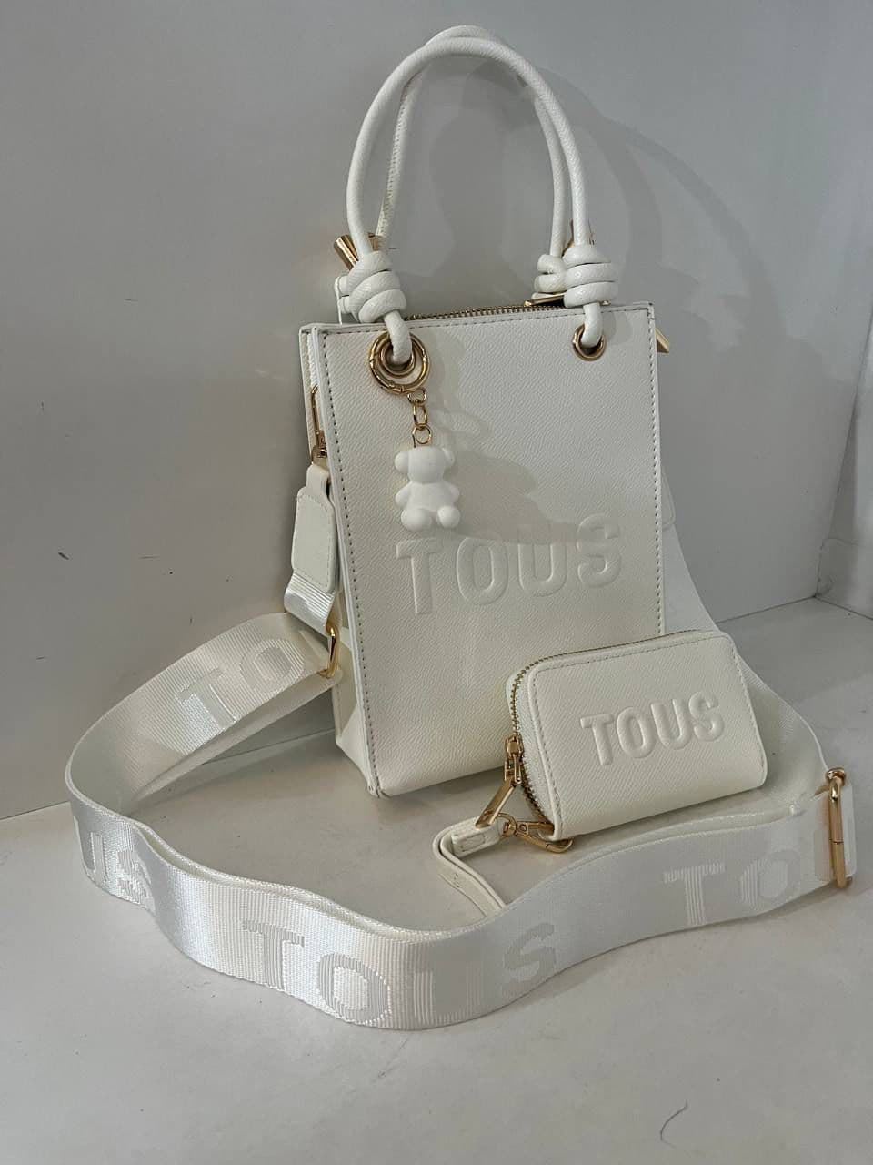 Conjunto bolso vertical y cartera Tous - Imagen 1