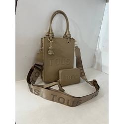 Conjunto bolso vertical y cartera Tous - Imagen 2