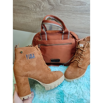 Conjunto bolso y botas Bimba y Lola - Imagen 1