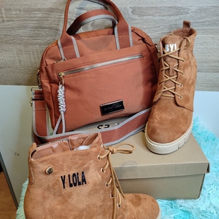 Conjunto bolso y botas Bimba y Lola - Imagen 2