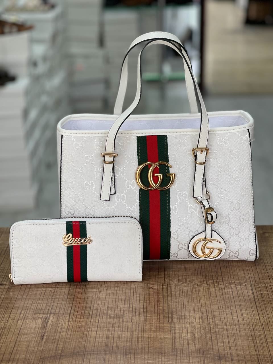 Conjunto bolso y cartera Gucci - Imagen 1