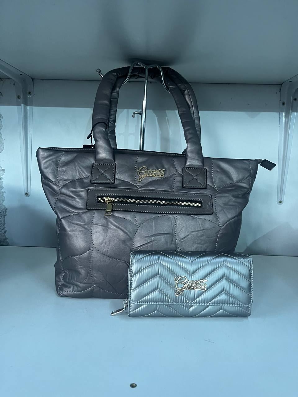 Conjunto bolso y cartera Guess - Imagen 2