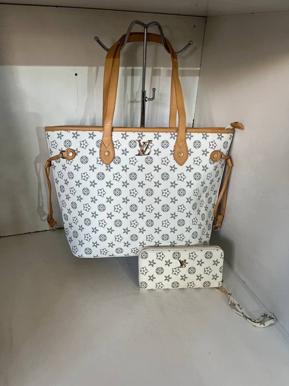 Conjunto bolso y zapatillas Louis Vuitton - Calzado