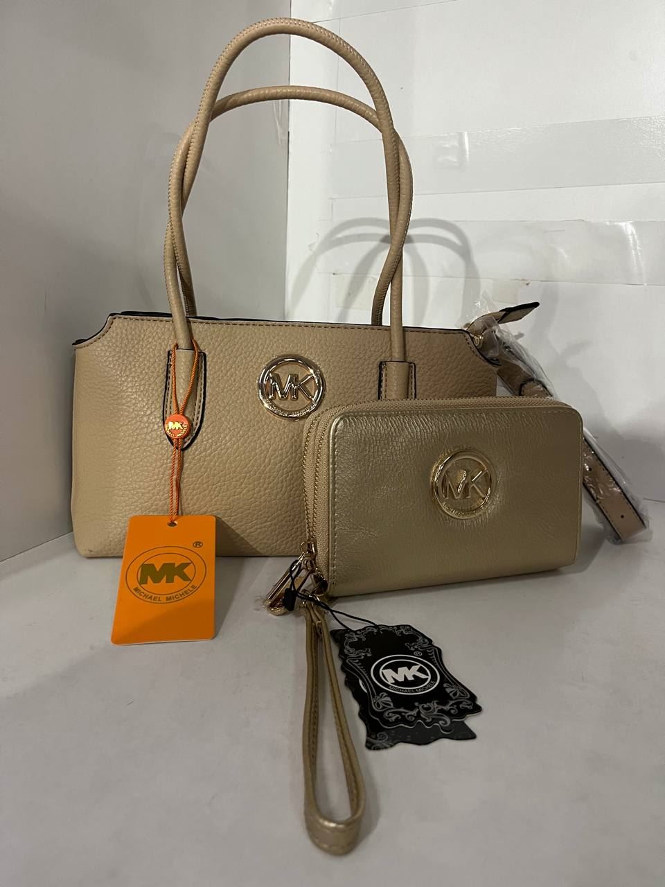 Conjunto bolso y cartera Michael Kors - Imagen 4