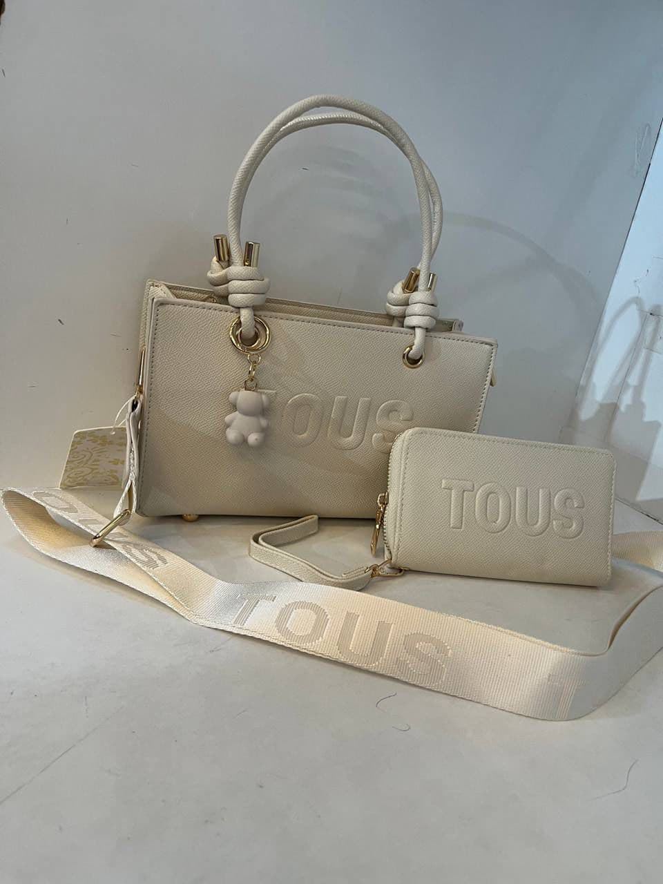 Conjunto bolso y cartera Tous - Imagen 1