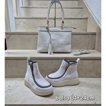 Conjunto botas de plataforma y bolso Desigual - Imagen 1