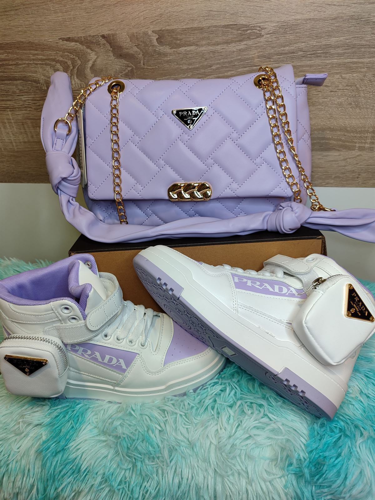 Conjunto Botas y bolso  Prada - Imagen 1