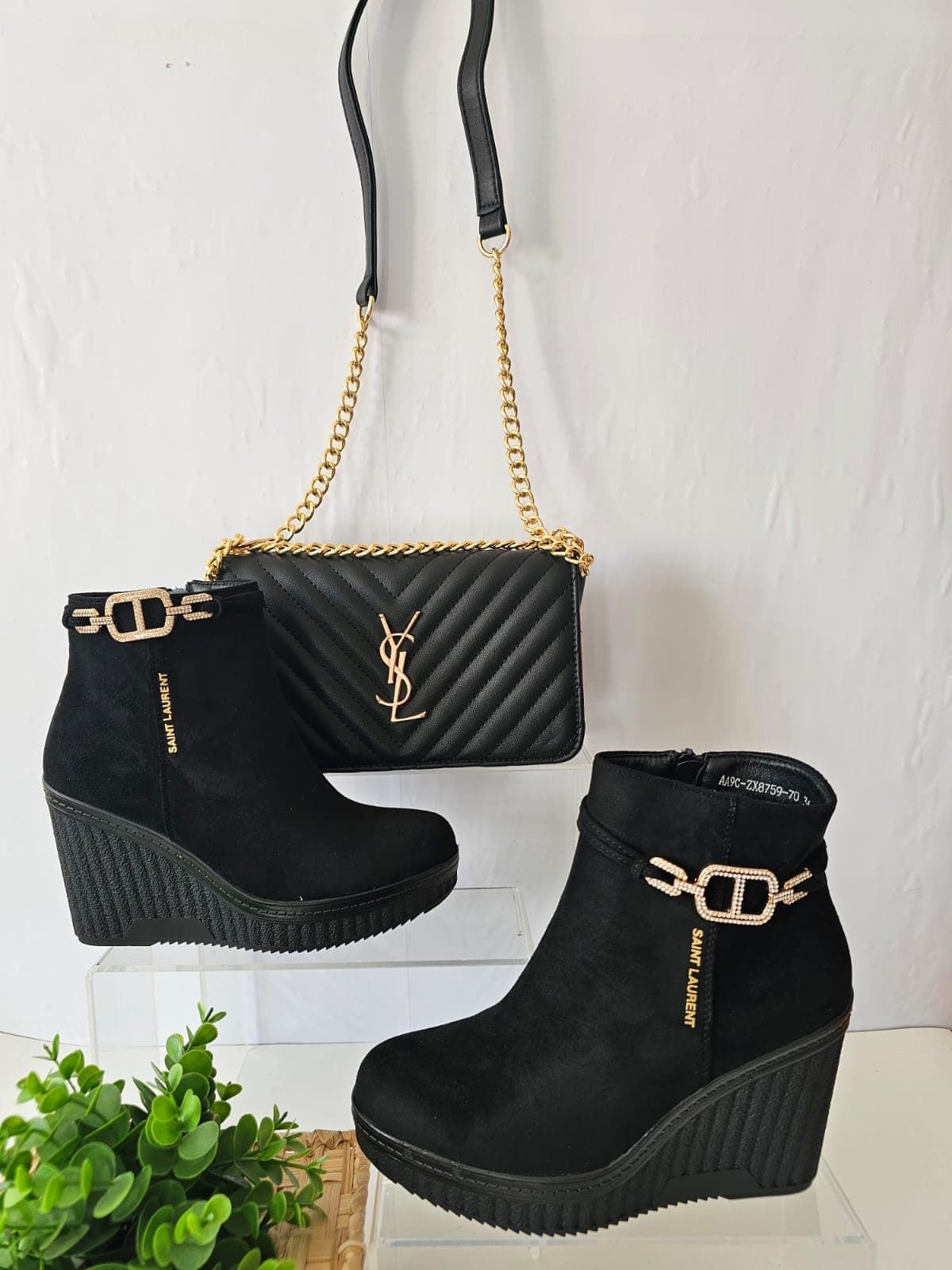 Conjunto botas y bolso Yves Saint Laurent - Imagen 1