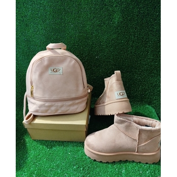 Conjunto botas y mochila UGG - Imagen 1