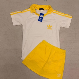 Conjunto camiseta y falda Adidas - Imagen 2
