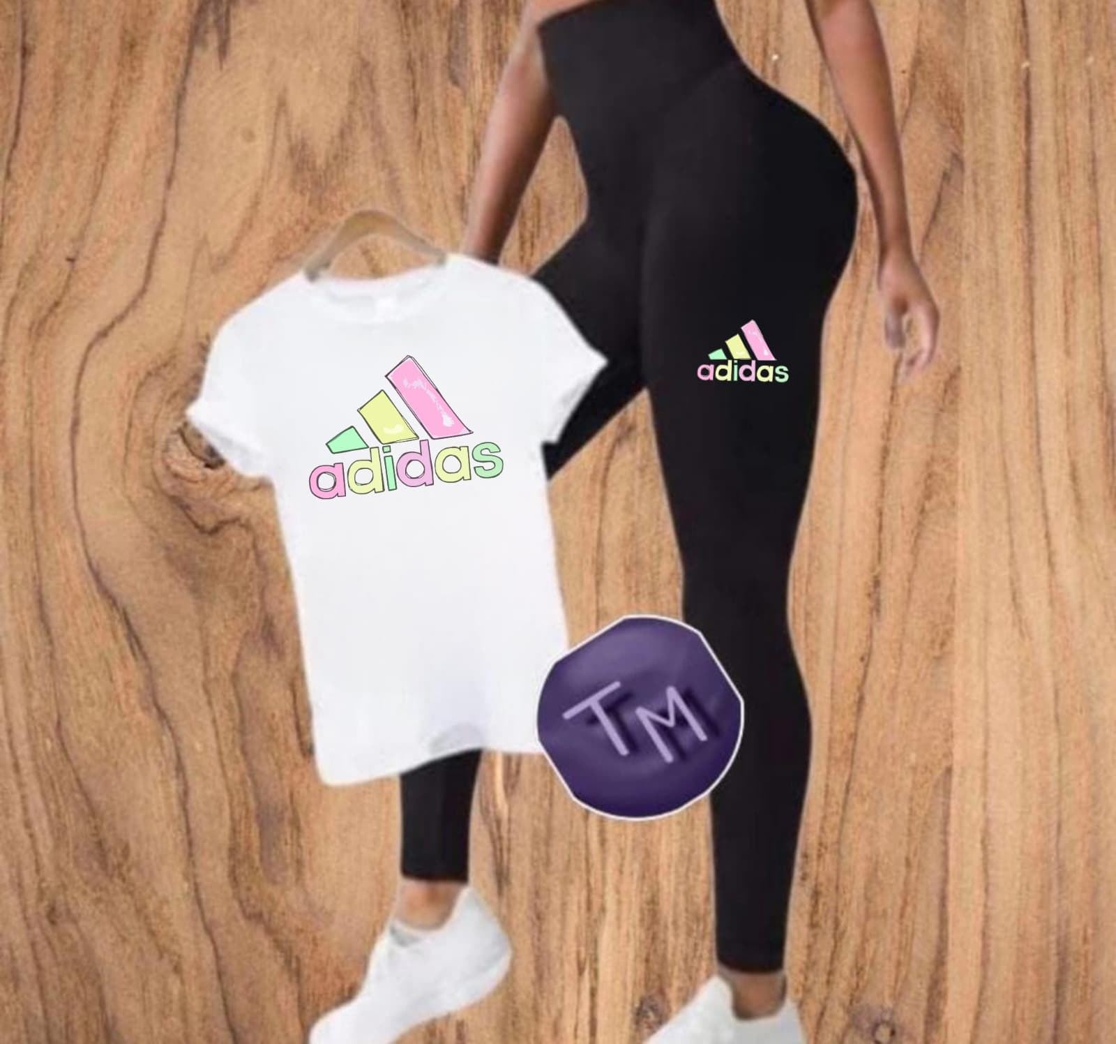 Conjunto camiseta y leggins Adidas de mujer - Imagen 1
