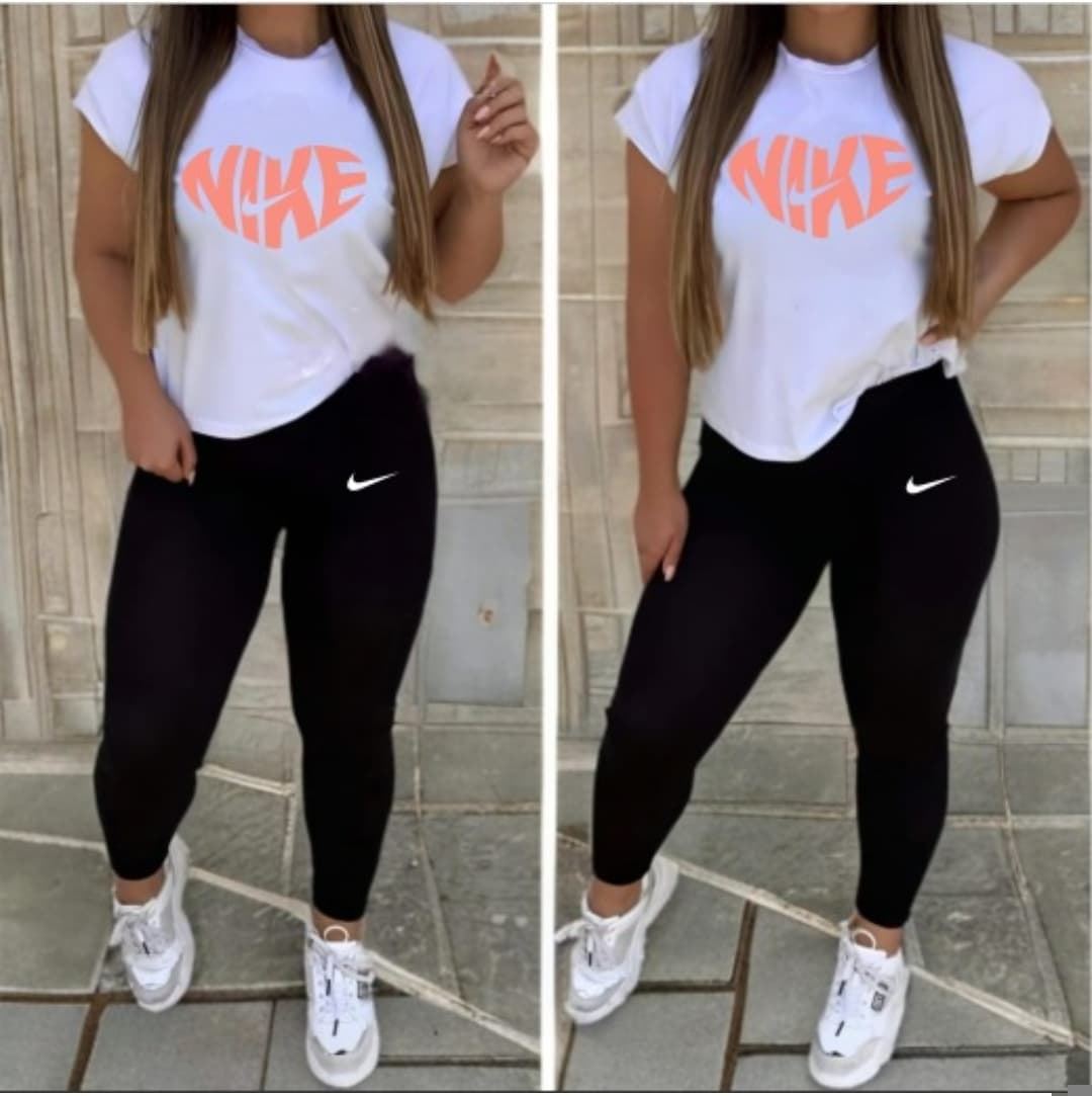 Conjunto camiseta y leggins Nike - Imagen 1