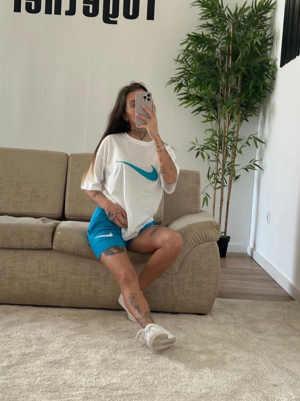 Conjunto camiseta y pantalón Nike mujer - Imagen 4