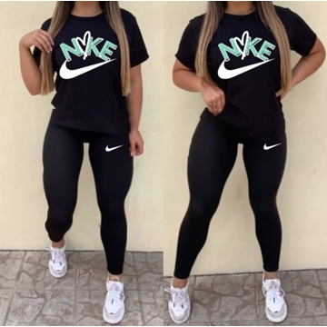 Conjunto camiseta y pantalón Nike mujer - Imagen 2