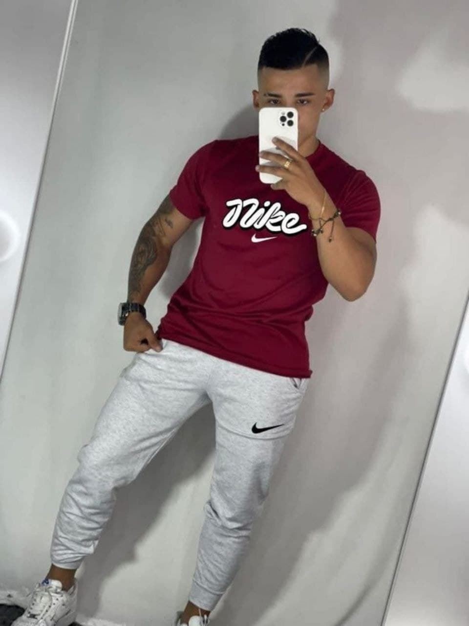Conjunto camiseta y pantalón Nike - Imagen 2
