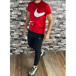 Conjunto camiseta y pantalón Nike - Imagen 1