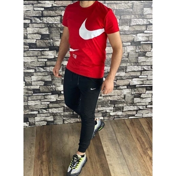 Conjunto camiseta y pantalón Nike - Imagen 1
