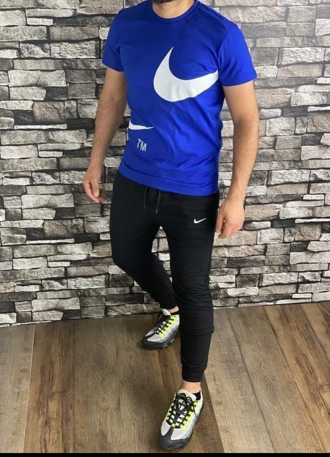 Conjunto camiseta y pantalón Nike - Imagen 2