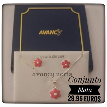 Conjunto colgante y pendientes flor - Imagen 1