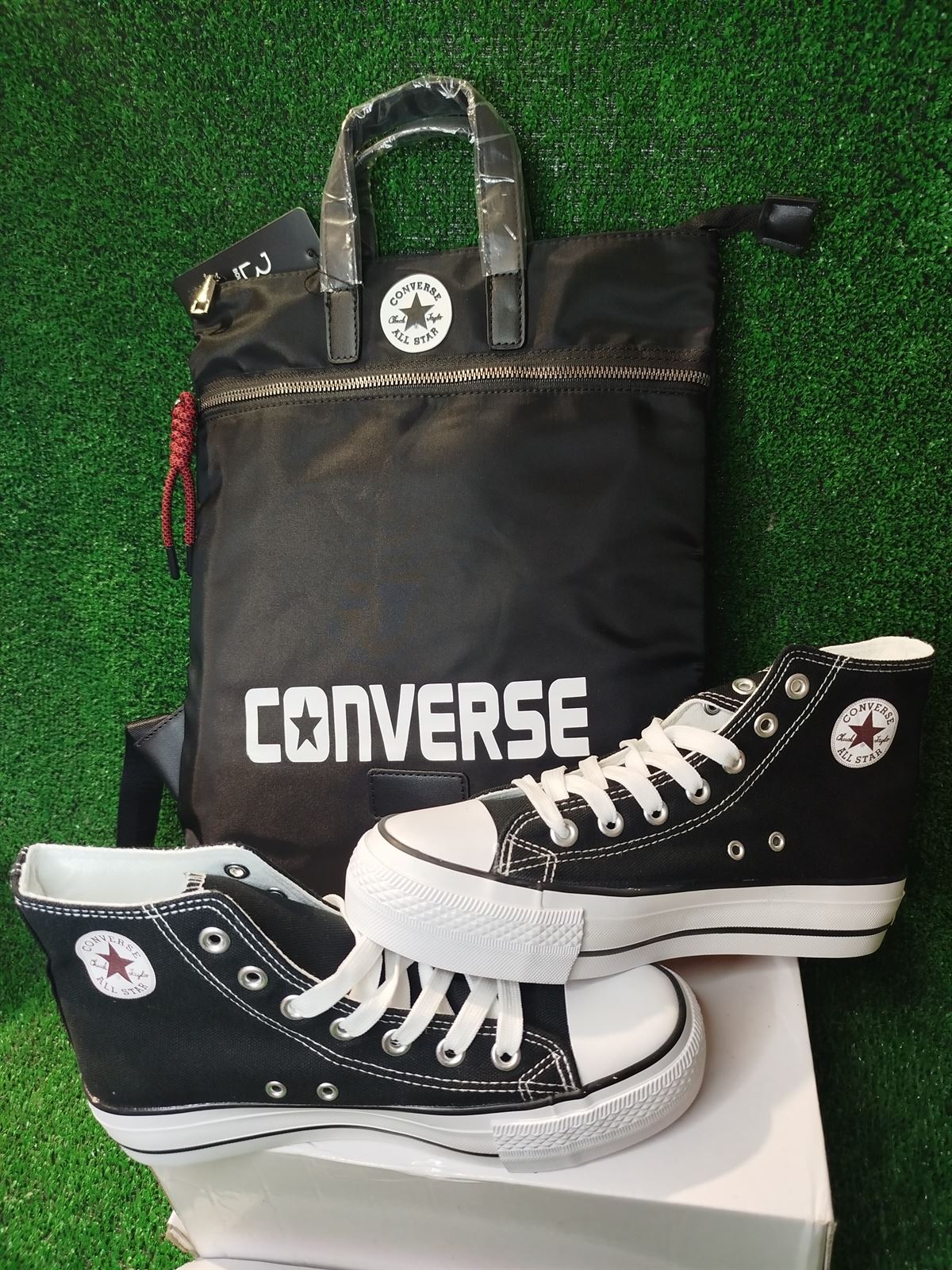 Conjunto combo botas Converse all Star y mochila a juego - Imagen 3