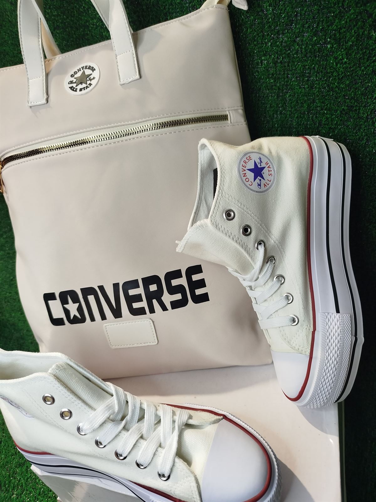 Conjunto Combo botas Converse All Star y mochila a juego - Imagen 2