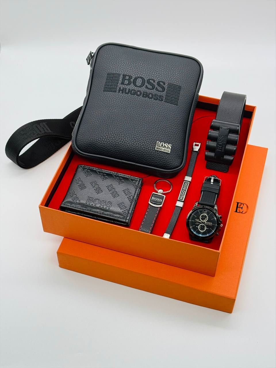 Conjunto de accesorios reloj y bandolera Hugo Boss - Imagen 5