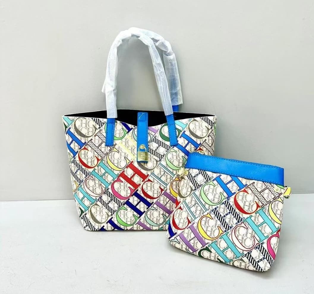 Conjunto de bolso y neceser Carolina Herrera - Imagen 2