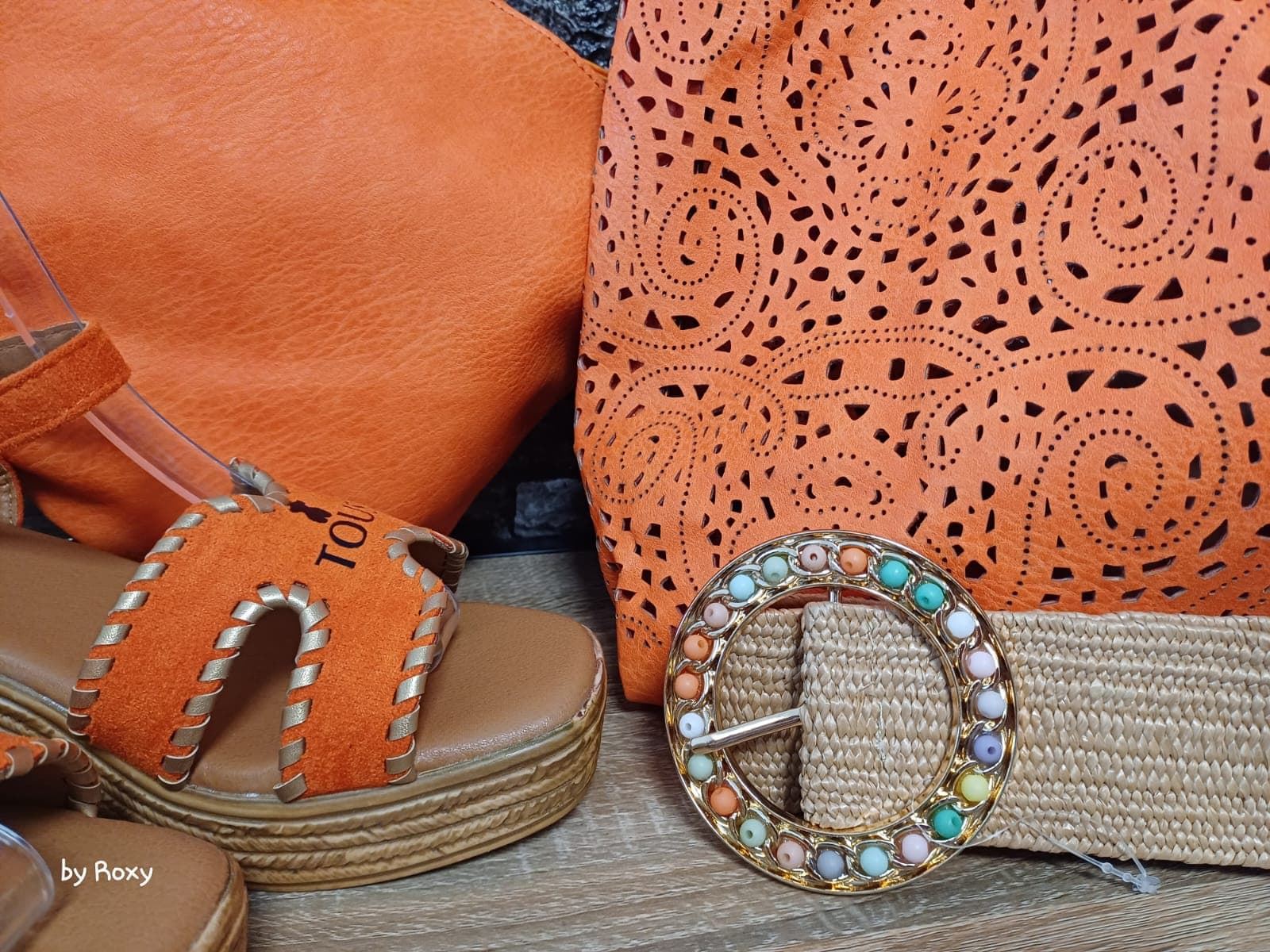 Conjunto de bolsos y cuñas Tous - Imagen 2