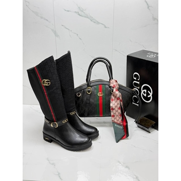 Conjunto de botas altas y bolso Gucci - Imagen 1
