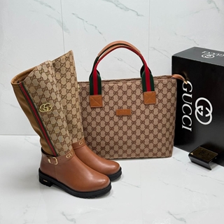 Conjunto de botas altas y bolso Gucci - Imagen 2
