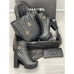 Conjunto de botas de tacón cartera y bolso Chanel - Imagen 2