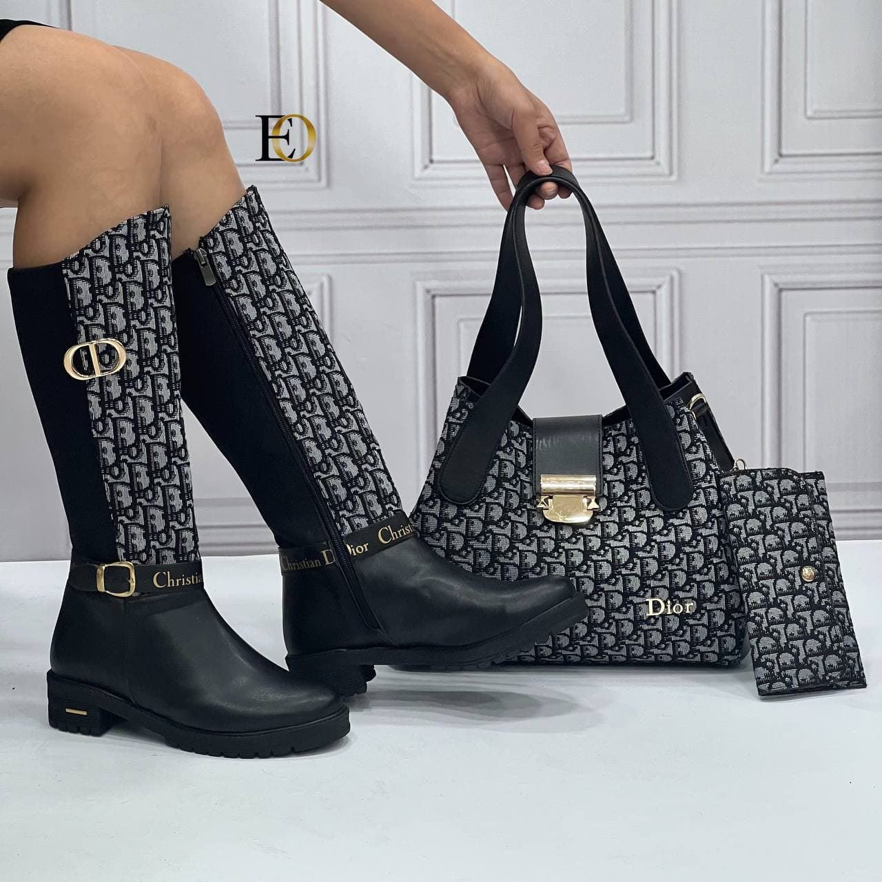 Conjunto de botas y bolso Christian Dior - Imagen 4