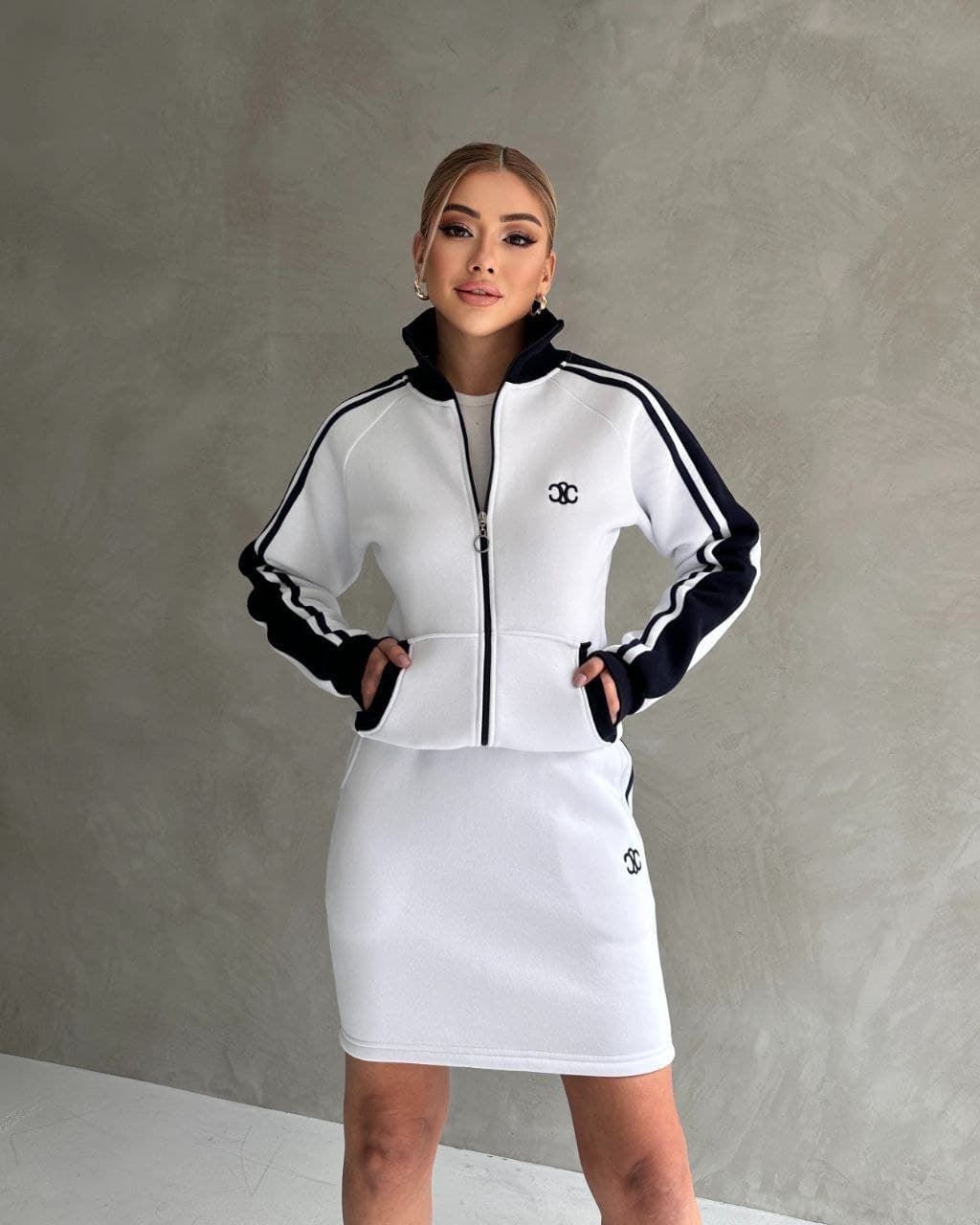 Conjunto de chaqueta y falda Chanel - Imagen 2