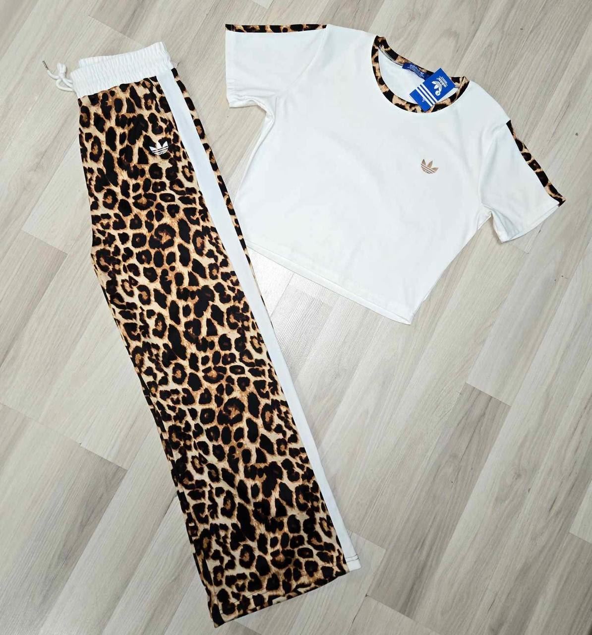 Conjunto de mujer Adidas leopardo - Imagen 2