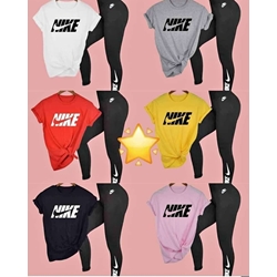 Conjunto de mujer con leggins Nike - Imagen 1