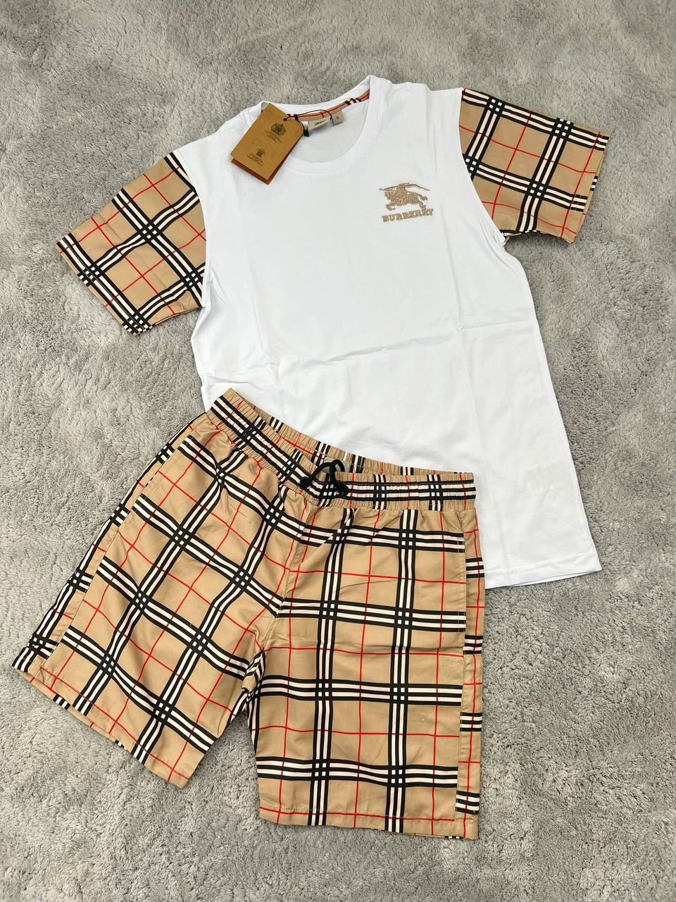 Conjunto de verano Burberry - Imagen 2
