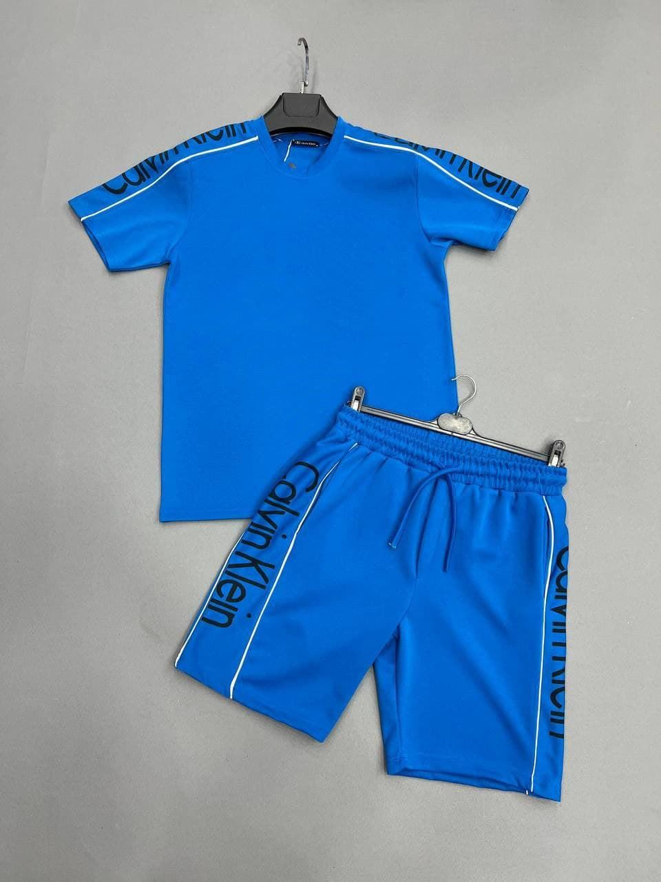 Conjunto de verano Calvin Klein - Imagen 1