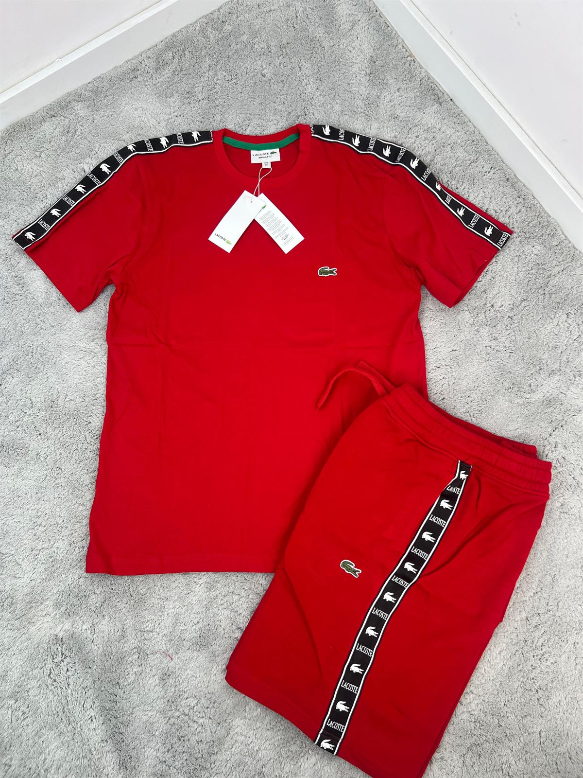 Conjunto de verano Lacoste 2025 - Imagen 1
