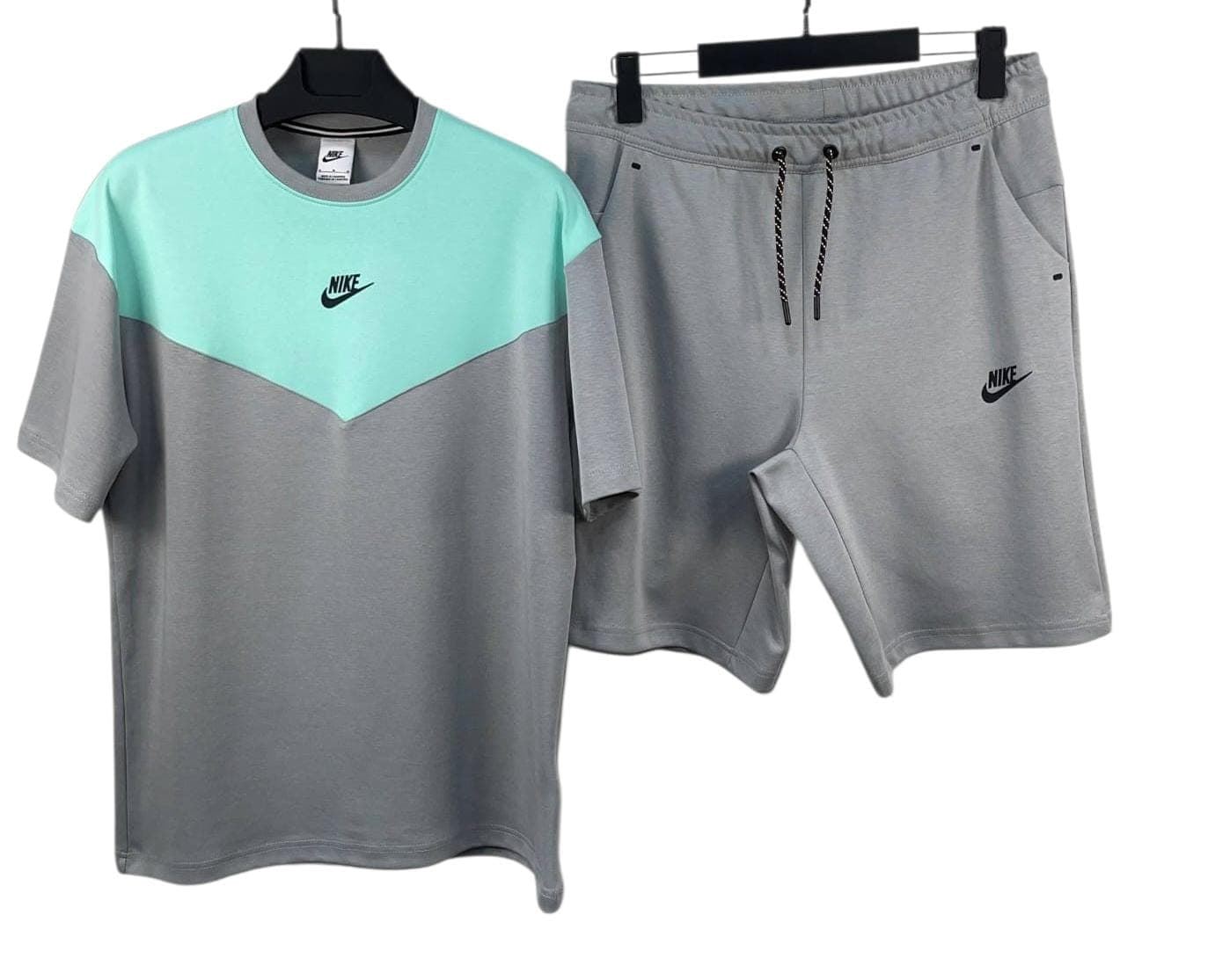 Conjunto de verano Nike tech - Imagen 1