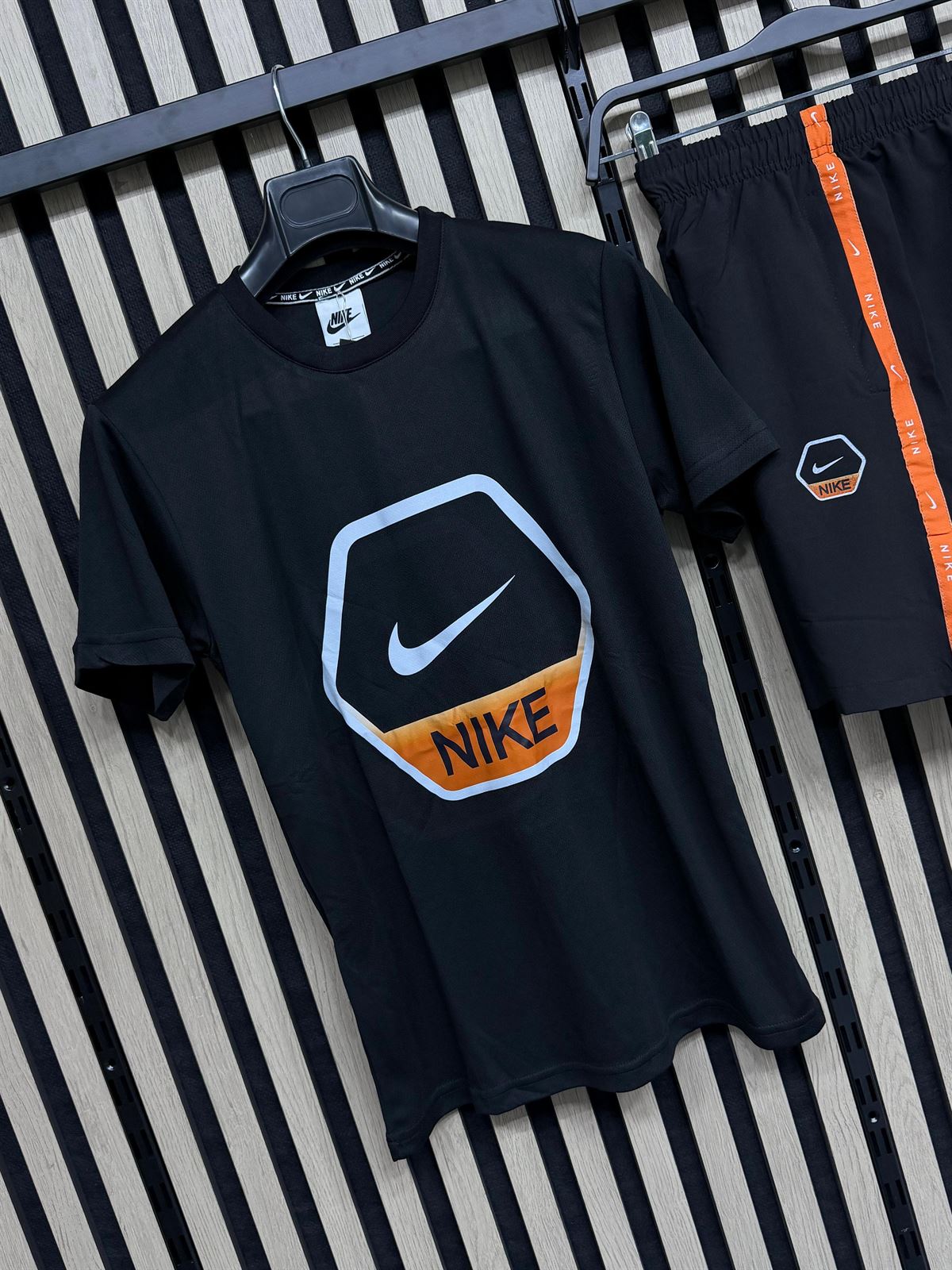 Conjunto de verano Nike - Imagen 2