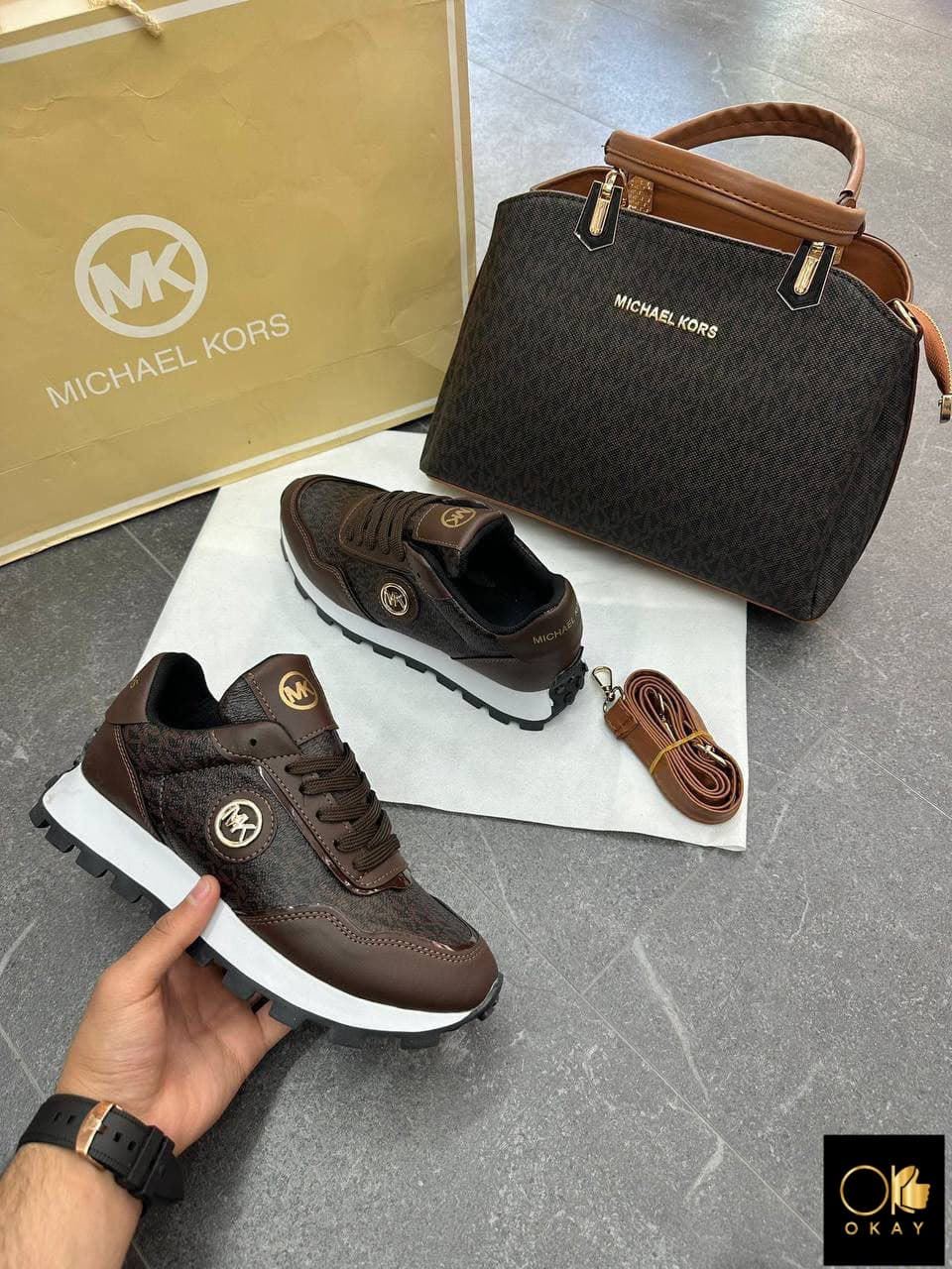Conjunto de zapatillas y bolso a juego Michael Kors - Imagen 2