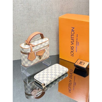 Conjunto neceser y cartera  Louis Vuitton - Imagen 1