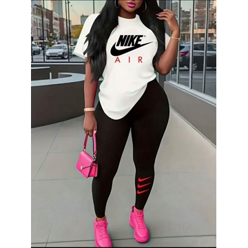 Conjunto Nike de mujer - Imagen 1